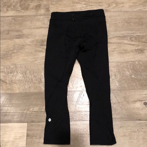 Lulu Lemon Black Workout Leggings - Picture 2 of 7